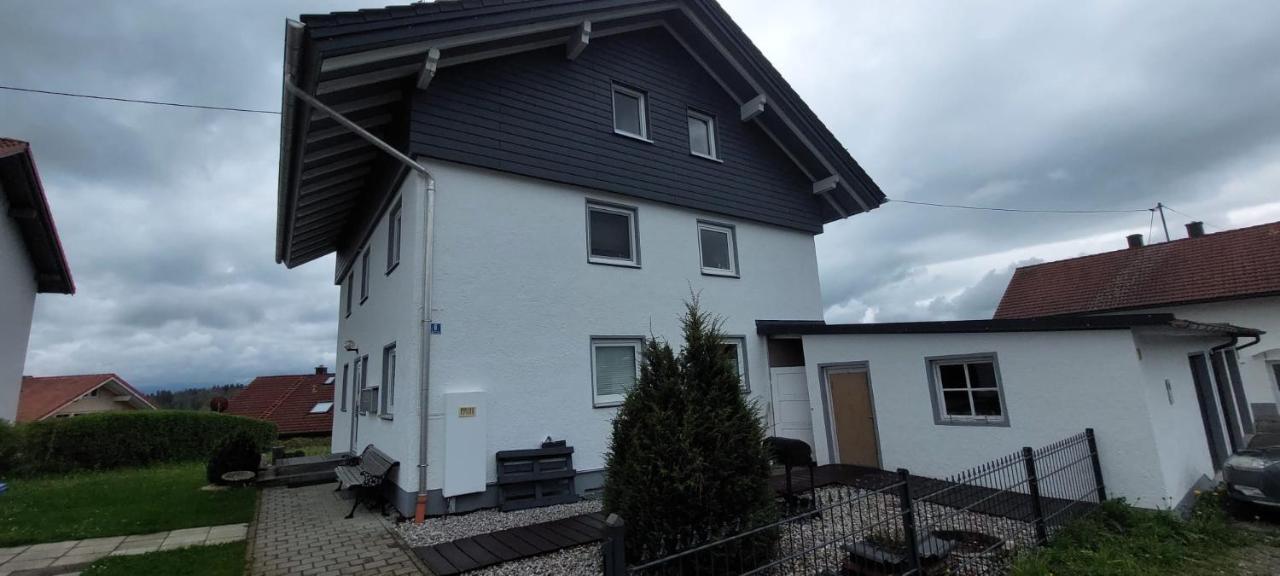 Green-Art-Living Fuer 3 Im Allgaeu Mit Queensize & Wifi Lauben  外观 照片